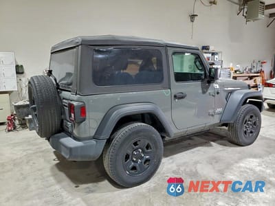 Trzecie zdjęcie samochodu z tyłu: 2019 JEEP WRANGLER SPORT VIN:1C4GJXAN0KW587380 - miniatura