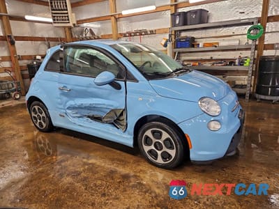 Czwarte zdjęcie samochodu z boku: 2015 FIAT 500 ELECTRIC VIN:3C3CFFGE5FT749859 - miniatura