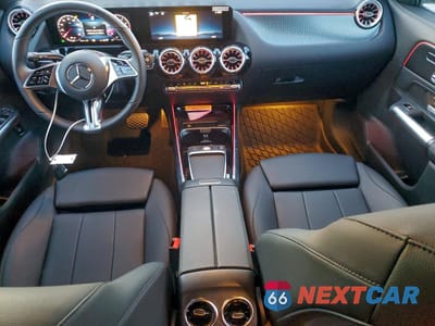 Zdjęcie 8 z 14 samochodu: 2025 MERCEDES-BENZ GLA 250 4MATIC VIN:W1N4N4HB9SJ658941 - miniatura