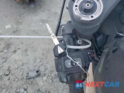 Zdjęcie 8 z 9 samochodu: 2020 KAWASAKI ZX636 K VIN:JKBZXJH17LA005996 - miniatura