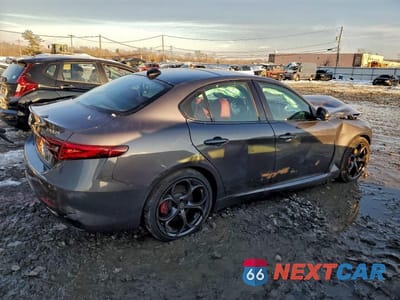 Trzecie zdjęcie samochodu z tyłu: 2018 ALFA ROMEO GIULIA TI Q4 VIN:ZARFAEEN0J7583158 - miniatura