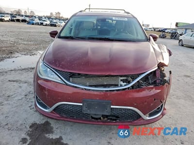 Piąte zdjęcie samochodu w środku: 2020 CHRYSLER PACIFICA TOURING L VIN:2C4RC1BG3LR240720 - miniatura