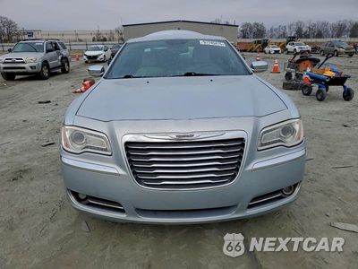 Piąte zdjęcie samochodu w środku: 2013 CHRYSLER 300 VIN:2C3CCAAG3DH739424 - miniatura