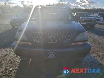 Piąte zdjęcie samochodu w środku: 1999 LEXUS RX 300 VIN:JT6GF10U8X0025591 - miniatura