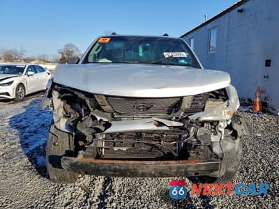 Piąte zdjęcie samochodu w środku: 2011 NISSAN PATHFINDER S VIN:5N1AR1NB0BC608799 - miniatura