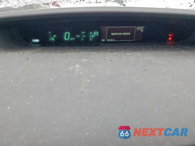 Zdjęcie 9 z 12 samochodu: 2015 TOYOTA PRIUS VIN:JTDKN3DUXF1886193 - miniatura