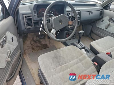 Zdjęcie 8 z 12 samochodu: 1988 MAZDA B2200 CAB PLUS VIN:JM2UF3134J0364266 - miniatura
