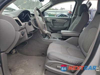 Zdjęcie 7 z 13 samochodu: 2015 CHEVROLET TRAVERSE LS VIN:1GNKVFKD6FJ170614 - miniatura