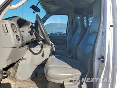 Zdjęcie 7 z 13 samochodu: 2014 FORD E250 DELIVERY VAN VIN:1FTNE2EL1EDA14205 - miniatura