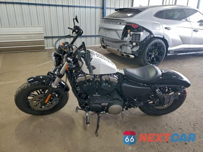 Trzecie zdjęcie samochodu z tyłu: 2017 HARLEY-DAVIDSON XL1200 FORTY-EIGHT VIN:1HD1LC313HC440997 - miniatura