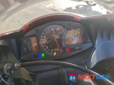 Zdjęcie 7 z 10 samochodu: 2017 HONDA CBR600 RR VIN:JH2PC40J5HK300193 - miniatura