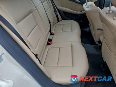 Zdjęcie 10 z 11 samochodu: 2012 MERCEDES-BENZ E 350 VIN:WDDHF5KBXCA545947 - miniatura