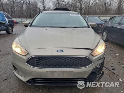 Piąte zdjęcie samochodu w środku: 2016 FORD FOCUS SE VIN:1FADP3F23GL251021 - miniatura