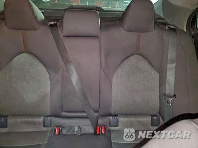 Zdjęcie 10 z 14 samochodu: 2018 TOYOTA CAMRY L VIN:4T1B11HK0JU642872 - miniatura