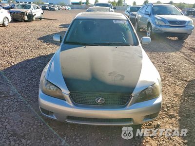 Piąte zdjęcie samochodu w środku: 2002 LEXUS IS 300 VIN:JTHBD192220051539 - miniatura