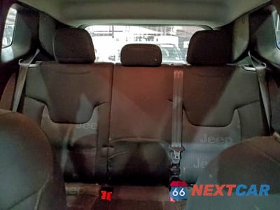 Zdjęcie 10 z 12 samochodu: 2016 JEEP RENEGADE LATITUDE VIN:ZACCJBBT0GPD21912 - miniatura