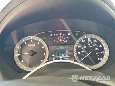 Zdjęcie 9 z 14 samochodu: 2014 NISSAN SENTRA S VIN:3N1AB7AP5EY309031 - miniatura