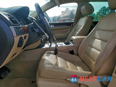 Zdjęcie 7 z 13 samochodu: 2007 VOLKSWAGEN TOUAREG V6 VIN:WVGZE77L77D018026 - miniatura