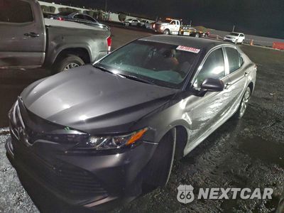 2018 TOYOTA CAMRY L 4T1B11HK0JU642872 - główne zdjęcie licytacji z USA - miniatura