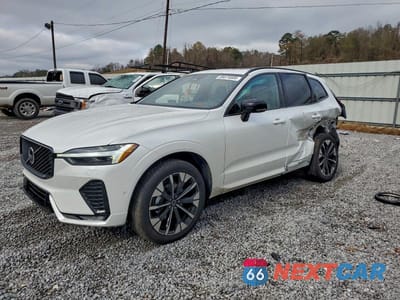 2026 VOLVO XC60 PLUS YV4M12RC1T1329681 - główne zdjęcie licytacji z USA - miniatura