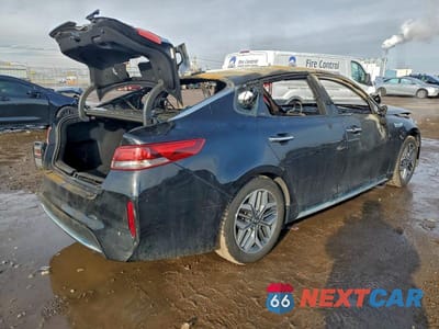 Trzecie zdjęcie samochodu z tyłu: 2020 KIA OPTIMA HYBRID EX VIN:KNAGU4LE7L5041022 - miniatura