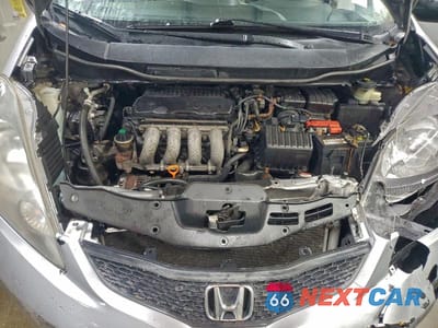 Zdjęcie 11 z 11 samochodu: 2010 HONDA FIT VIN:JHMGE8H21AS023439 - miniatura