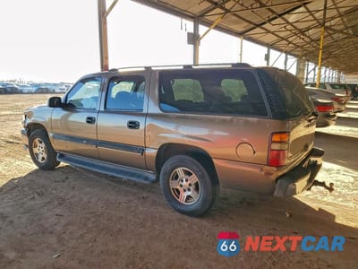 Drugie zdjęcie samochodu z przodu: 2003 CHEVROLET SUBURBAN C1500 VIN:1GNEC16Z63J152136 - miniatura