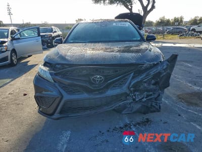 Piąte zdjęcie samochodu w środku: 2022 TOYOTA CAMRY SE VIN:4T1G11AK8NU039688 - miniatura