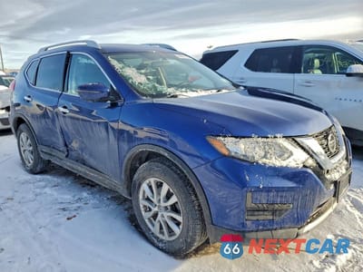 Czwarte zdjęcie samochodu z boku: 2018 NISSAN ROGUE S VIN:5N1AT2MV1JC807541 - miniatura
