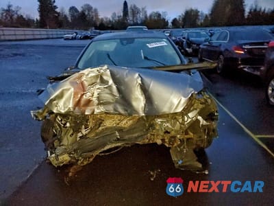 Piąte zdjęcie samochodu w środku: 2017 VOLVO S60 DYNAMIC VIN:YV140MTLXH2430997 - miniatura