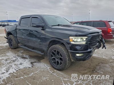 Czwarte zdjęcie samochodu z boku: 2023 RAM 1500 LARAMIE VIN:1C6SRFJT6PN567330 - miniatura