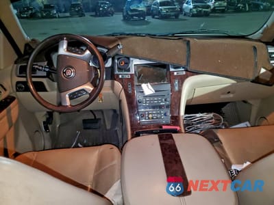 Zdjęcie 8 z 13 samochodu: 2011 CADILLAC ESCALADE ESV PREMIUM VIN:1GYS4JEF5BR287084 - miniatura