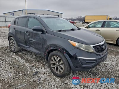 Czwarte zdjęcie samochodu z boku: 2016 KIA SPORTAGE LX VIN:KNDPB3AC9G7867756 - miniatura