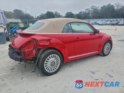 Trzecie zdjęcie samochodu z tyłu: 2015 VOLKSWAGEN BEETLE 1.8T VIN:3VW507AT1FM801174 - miniatura