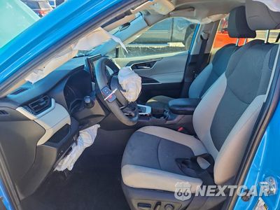 Zdjęcie 7 z 14 samochodu: 2021 TOYOTA RAV4 XLE VIN:2T3W1RFV1MW172702 - miniatura