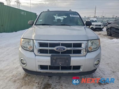 Piąte zdjęcie samochodu w środku: 2012 FORD ESCAPE XLT VIN:1FMCU0D72CKA06878 - miniatura