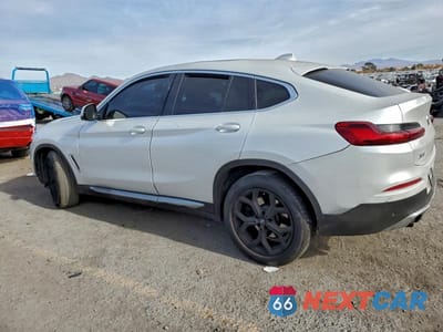 Drugie zdjęcie samochodu z przodu: 2021 BMW X4 XDRIVE30I VIN:5UX2V1C0XM9F38221 - miniatura