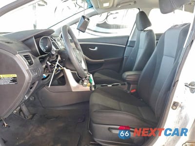 Zdjęcie 7 z 12 samochodu: 2017 HYUNDAI ELANTRA GT VIN:KMHD35LH1HU381297 - miniatura