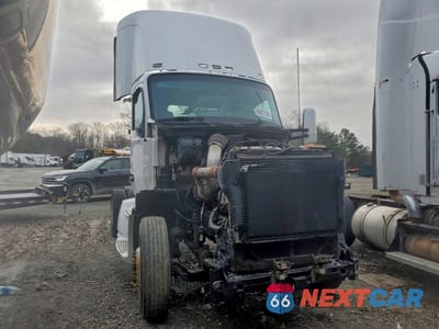 2014 KENWORTH T680 SEMI TRUCK 1XKYA48X6EJ403110 - główne zdjęcie licytacji z USA - miniatura