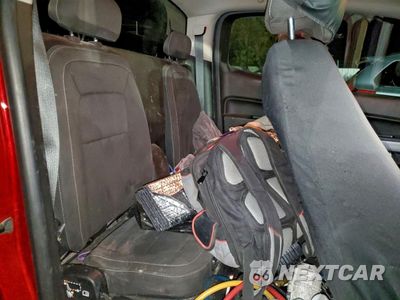 Zdjęcie 10 z 12 samochodu: 2015 CHEVROLET COLORADO LT VIN:1GCHSBEA2F1140452 - miniatura