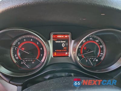 Zdjęcie 9 z 13 samochodu: 2020 DODGE JOURNEY CROSSROAD VIN:3C4PDCGB6LT262110 - miniatura