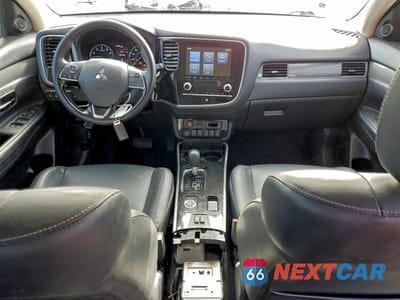 Zdjęcie 8 z 11 samochodu: 2020 MITSUBISHI OUTLANDER SE VIN:JA4AZ3A39LZ037899 - miniatura