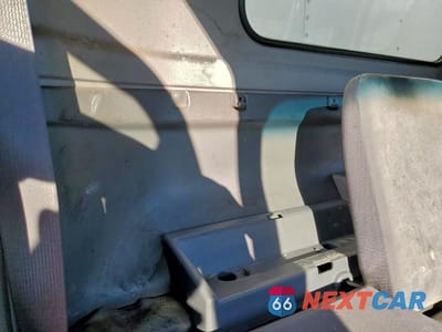 Zdjęcie 11 z 12 samochodu: 2016 ISUZU NPR XD VIN:JALC4W163G7003966 - miniatura