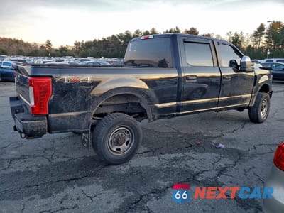 Trzecie zdjęcie samochodu z tyłu: 2019 FORD F350 SUPER DUTY VIN:1FT8W3BT8KEF74796 - miniatura