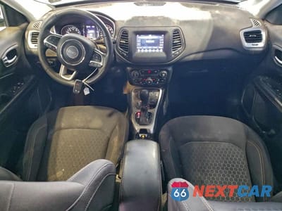 Zdjęcie 8 z 13 samochodu: 2020 JEEP COMPASS SPORT VIN:3C4NJDAB4LT116173 - miniatura