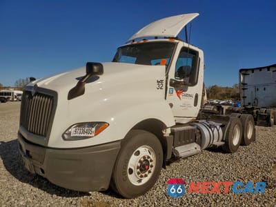 Drugie zdjęcie samochodu z przodu: 2023 INTERNATIONAL LT625 SEMI TRUCK VIN:3HSDZAPR5PN454724 - miniatura