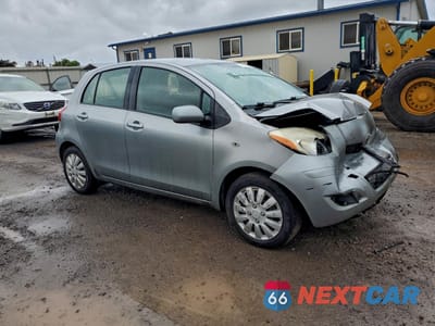 Czwarte zdjęcie samochodu z boku: 2010 TOYOTA YARIS VIN:JTDKT4K35A5300975 - miniatura