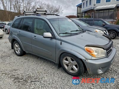 Czwarte zdjęcie samochodu z boku: 2005 TOYOTA RAV4 VIN:JTEHD20V850067396 - miniatura