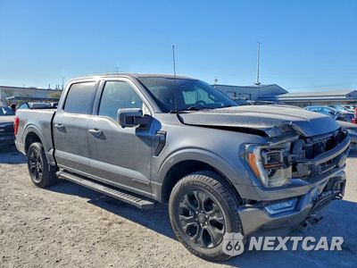 Czwarte zdjęcie samochodu z boku: 2023 FORD F150 SUPERCREW VIN:1FTFW1ED6PFB91084 - miniatura