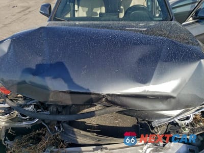 Zdjęcie 11 z 12 samochodu: 2017 BMW 330 XI VIN:WBA8D9G52HNU58423 - miniatura